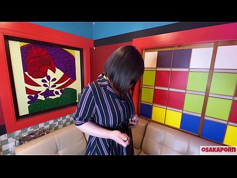 ❤️ Puttana giapponese con grandi tette si masturba con sex toys e ha un orgasmo. Parla in un'intervista della sua esperienza di scopata. Tette enormi e figa pelosa che geme forte. Osakaporn ❤ Porno anale al it.xxxhdporn.ru ️❤