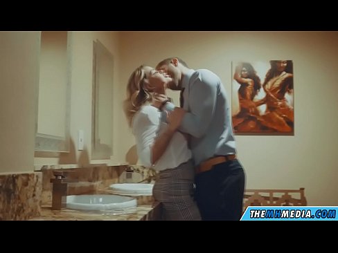 ❤️ Quando una bionda formosa ti seduce in un bagno pubblico ❤ Porno anale al it.xxxhdporn.ru ️❤